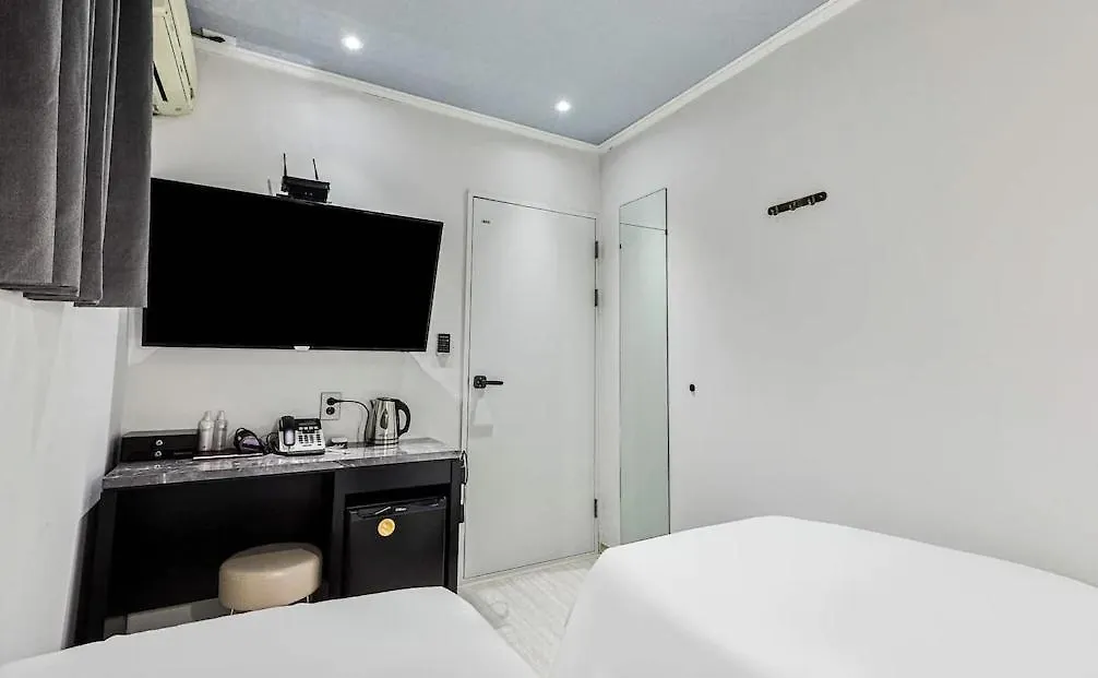 Hotel Wo Yongsan Station Seoul Motel