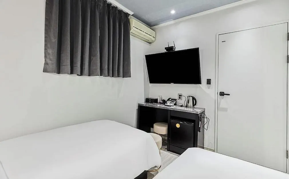Hotel Wo Yongsan Station Seoul 3*,