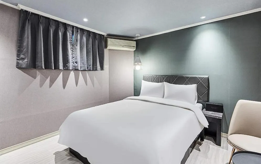 *** Motel Hotel Wo Yongsan Station Seoul South Korea
